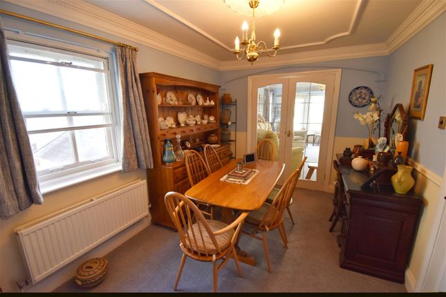 Flat for sale in Flat 11, Wimbledon Court, Tenby