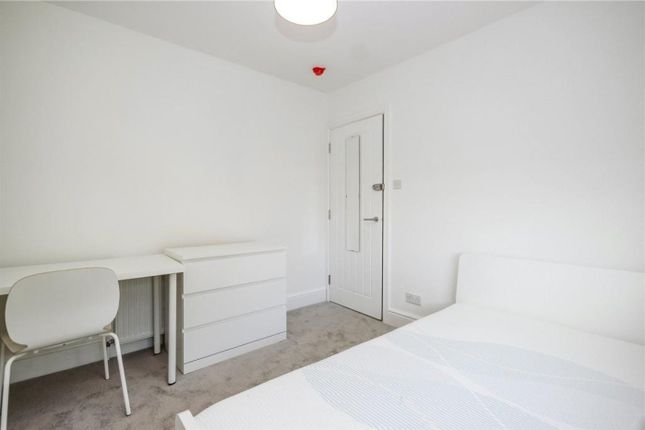 A Bright And Airy Double Bedroom With Modern Furni...