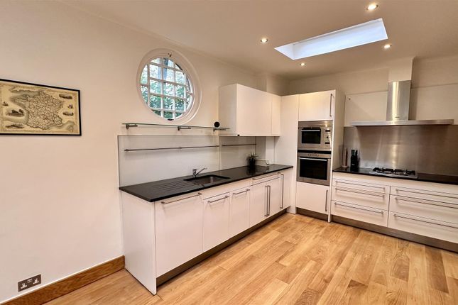 Bungalow for sale in Hall Road, St John's Wood, London