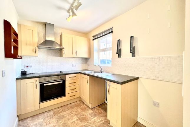 23, Buzzard Road, Calne photo 2