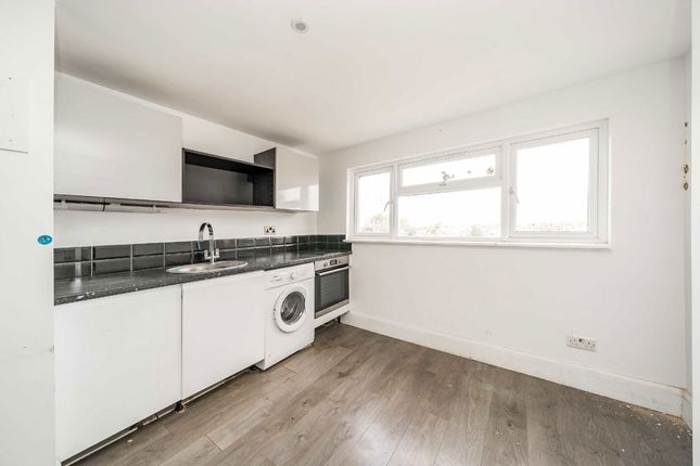 285, Cricklewood Lane, London photo 3