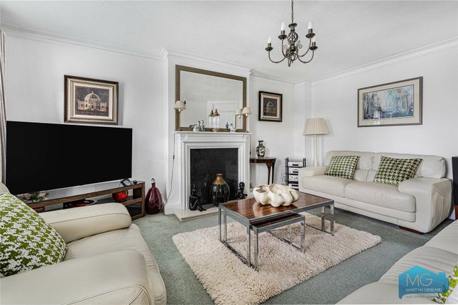 Flat 17, Bramford Court,, High Street, London photo 2