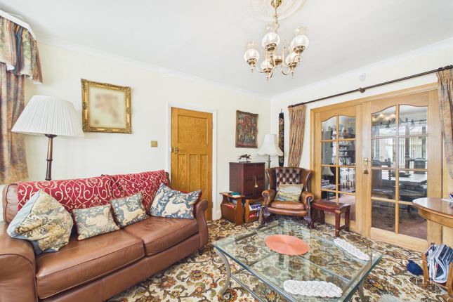 14, Forresters Road, Burbage photo 3