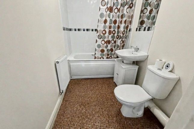 Junction Court Apartments,2, Station Road, Mountain Ash photo 4