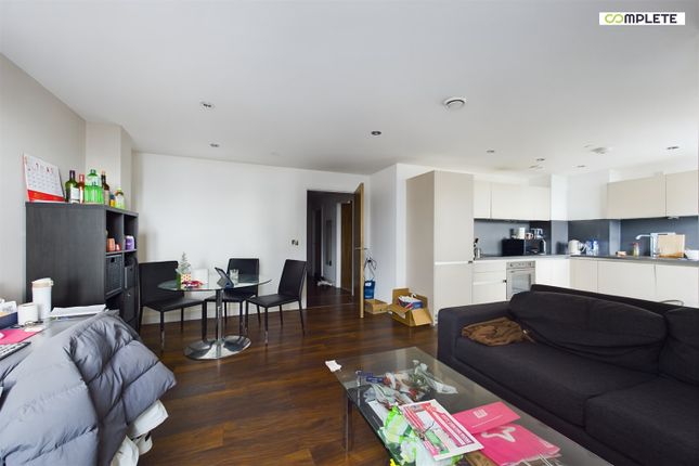 Flat for sale in Cambridge Street, Manchester