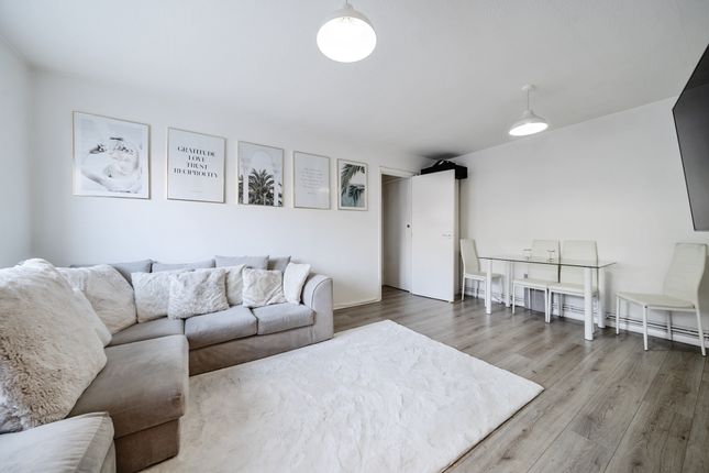 Flat for sale in Streatham Place, London