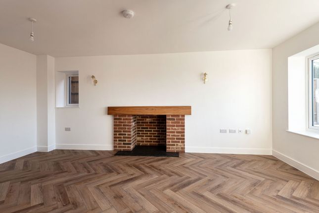 Highbury, Clovelly Drive, Minster-On-Sea photo 3