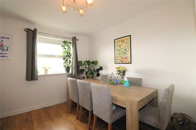 35, Prospect Place, Woking photo 4