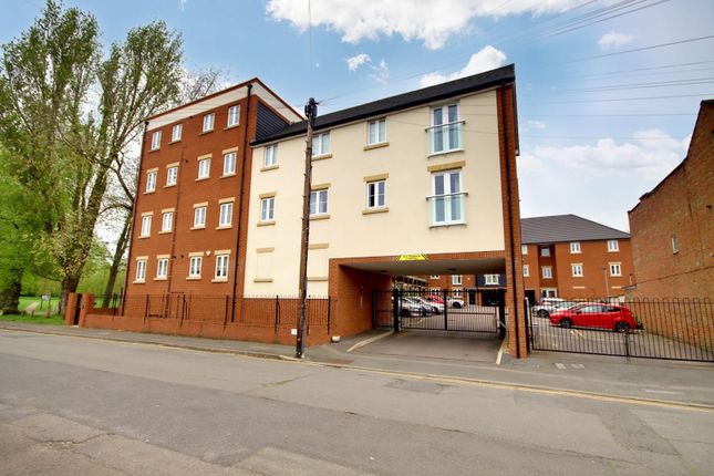 Thumbnail Flat for sale in Victoria Gate, 63 St. James Park Road, Northampton