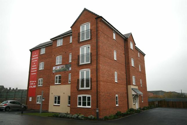 Thumbnail Flat to rent in Water Reed Grove, Walsall