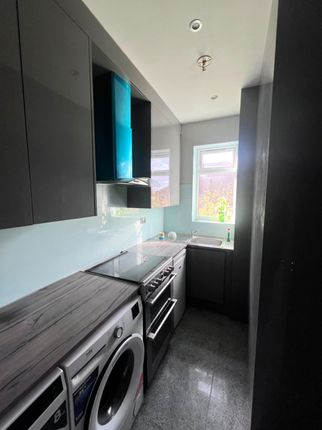 Peaketon Avenue, Ilford photo 5