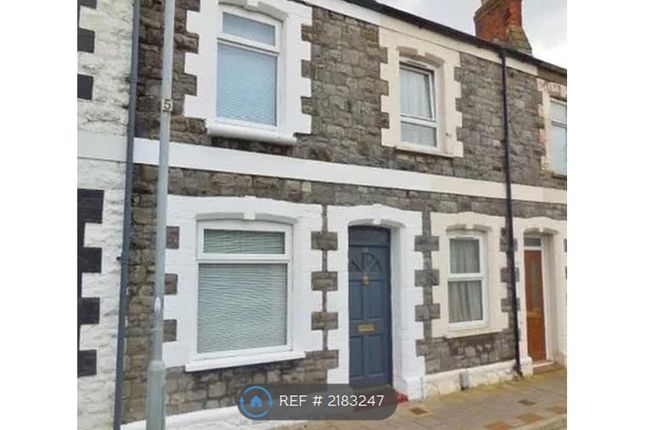 Terraced house to rent in Cumnock Place, Cardiff