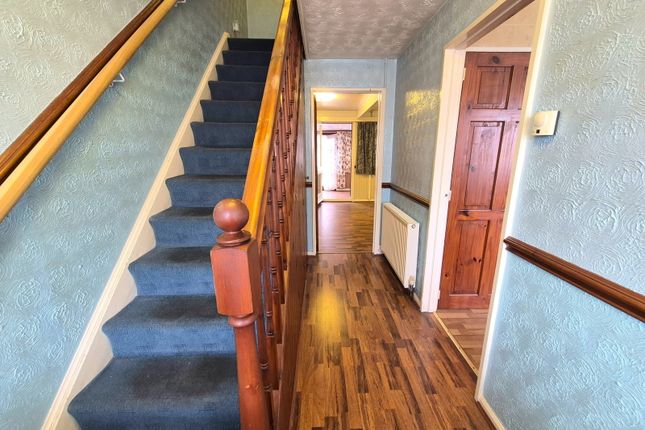 12, Thurston, Skelmersdale photo 2