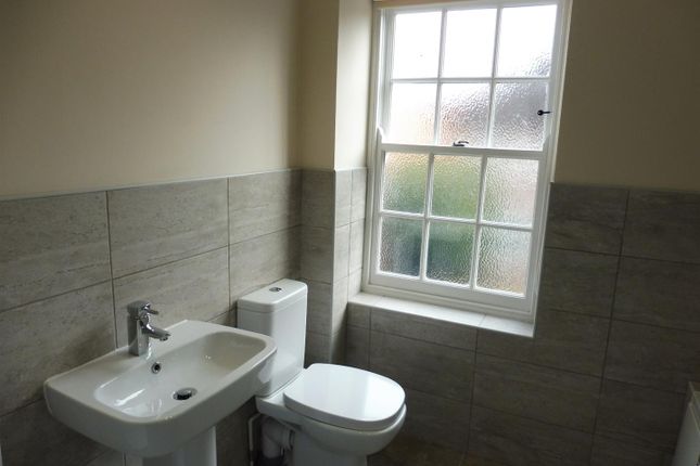 Terraced house to rent in Printers Place, Queen Street, Louth