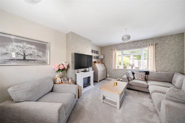 29, North Road, Hersham photo 4