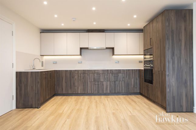 Cotswold House, Apartment 16, Andrews Court, Lyneham photo 4