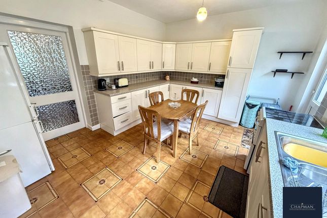 15 Pleasant View, Pontypridd photo 4