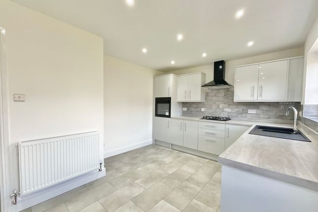 10 Allman Close, Crewe photo 2