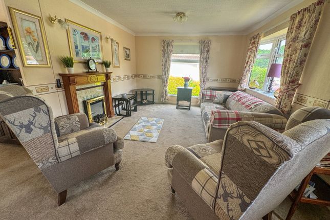 27, Brookside Park Home, Corfe Mullen photo 3