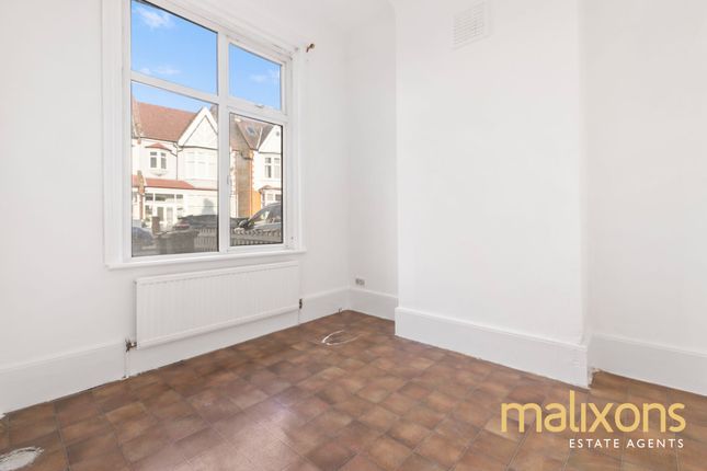 20 Wavertree Road, London photo 4