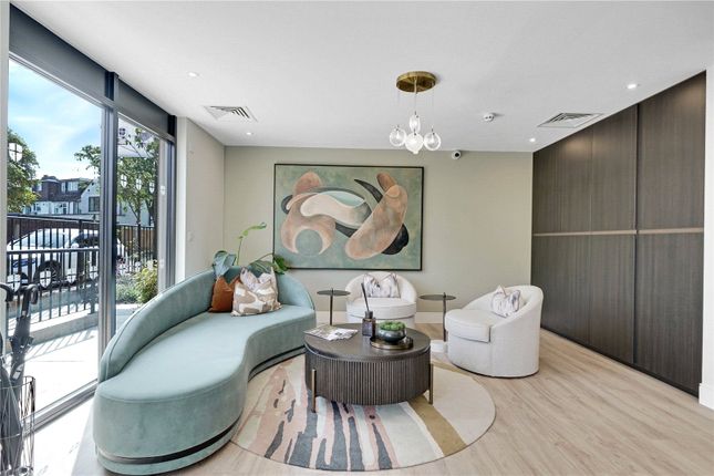 Flat 11 Mill House,, Rose Square, Twickenham photo 3