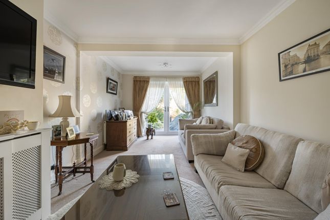 16, Fairway Drive, Dartford photo 3