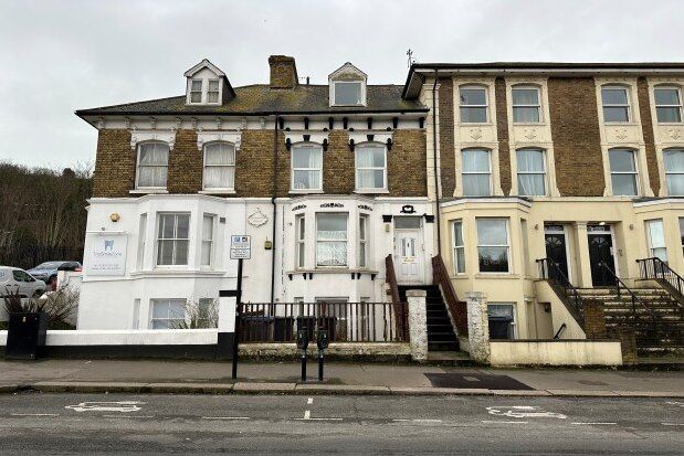 Thumbnail Flat to rent in 81 Folkestone Road, Dover