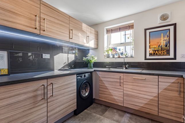 12 Stockwell Drive, Derby, Derbyshire photo 3