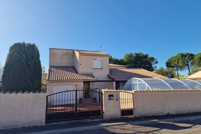 Thumbnail Villa for sale in Béziers, France