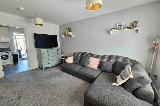 95, Budding Way, Dursley photo 3