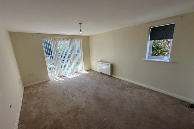 2-bed flat on 22 Chestnut Court, 99 Marton Gate, Bridlington, £225,000