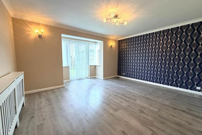72, Saxon Way, Liverpool photo 2