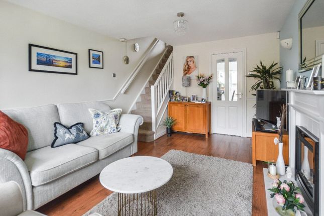 32, Kenton Drive, Wakefield photo 2