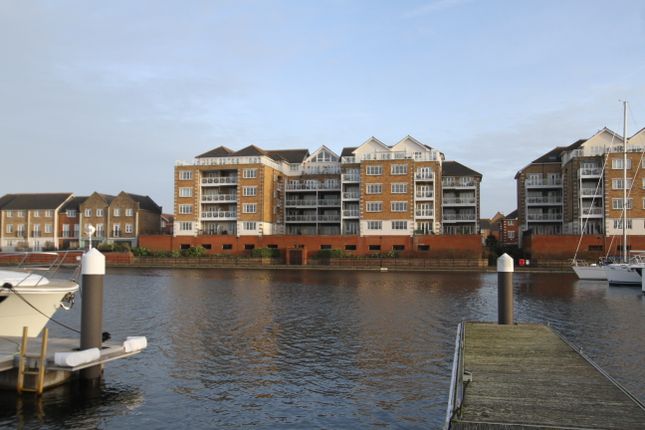 Flat for sale in Golden Gate Way, Eastbourne