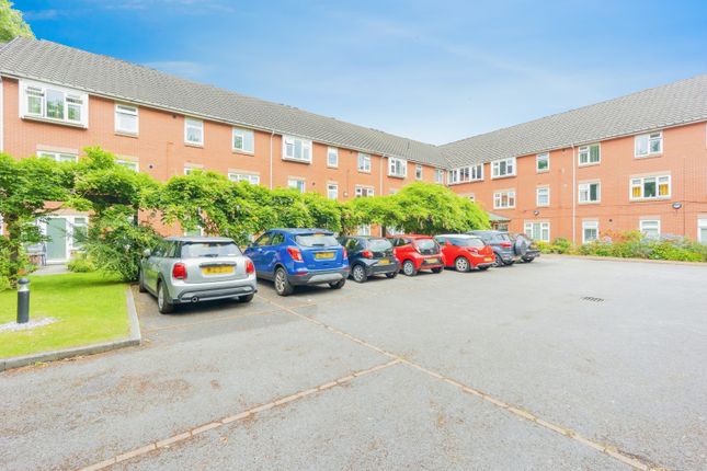Thumbnail Flat for sale in Oakfield, Sale, Greater Manchester