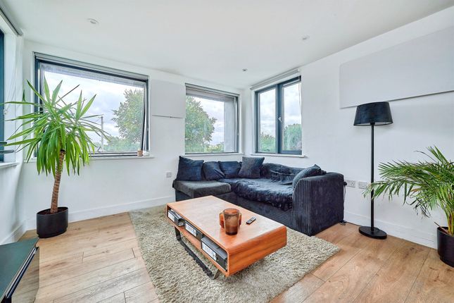 Flat 12, The Pines, Royston Road, Saffron Walden photo 4