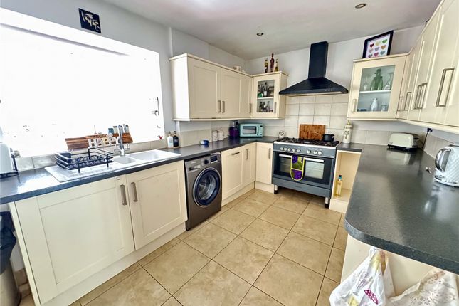 12, Heath Road, Walkford photo 3