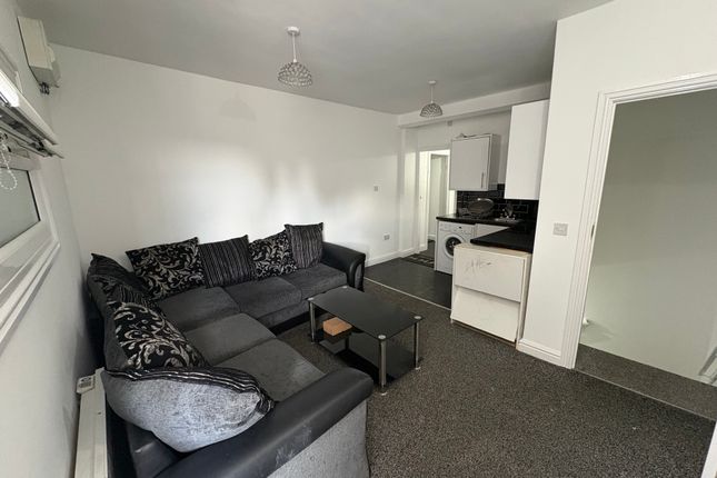 397a, Little Horton Lane, Bradford photo 4