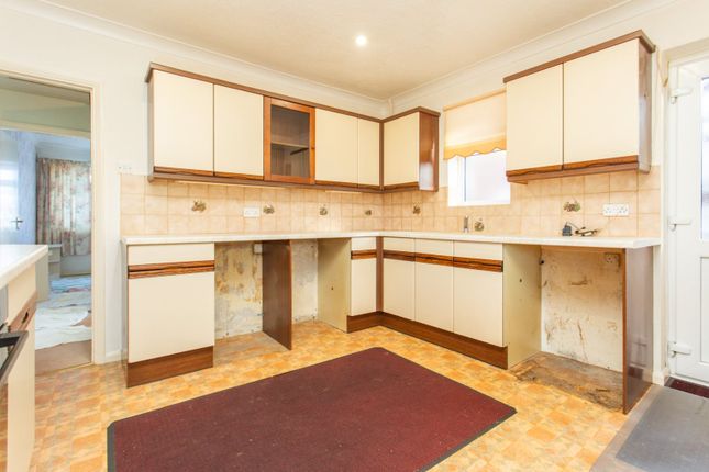 106, Swalecliffe Road, Kent photo 3
