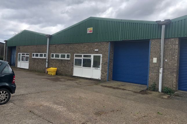 Industrial to let in Wimbledon Avenue, Brandon