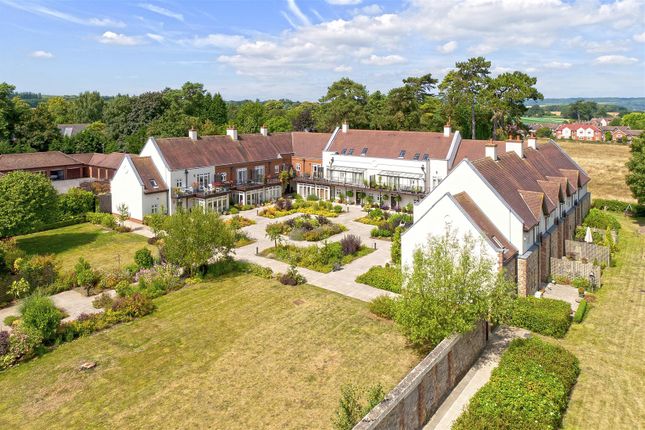 Mews house for sale in St. Leonards Street, West Malling