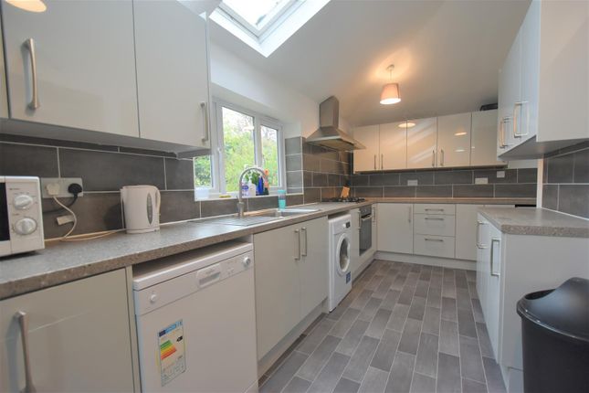 Thumbnail Detached house to rent in Elmdon Road, Selly Park, Birmingham