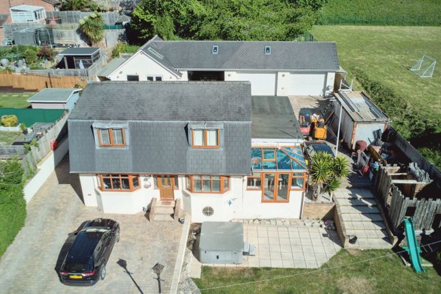 Braeside, Valley Road, Newhaven photo 2