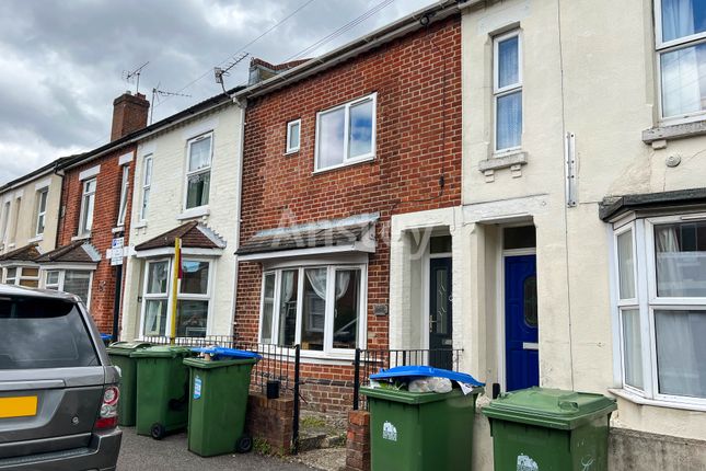 Semi-detached house to rent in Berkeley Road, Southampton