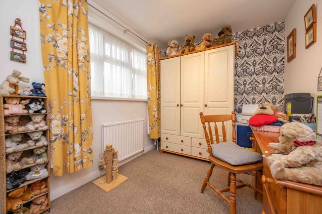Semi-detached house for sale in Sonning Way, Glen Parva, Leicester