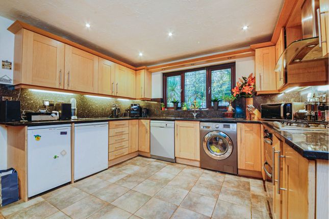 Detached house for sale in Heritage View, Basingstoke