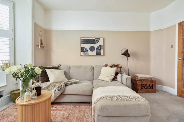 Ground Floor Flat, 28, Devonshire Place, Brighton photo 4