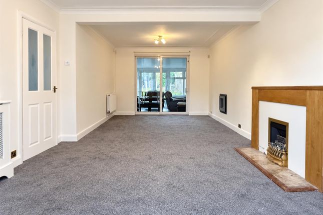 31, Clevedon Road, Luton photo 2