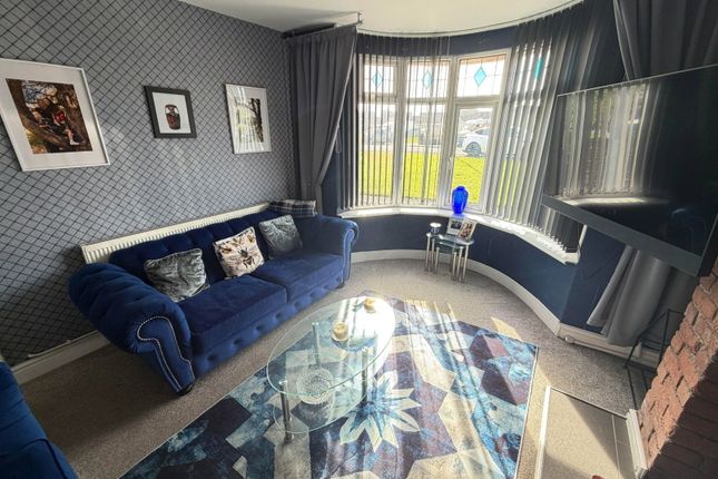 41, Leyshon Road, Ammanford photo 3