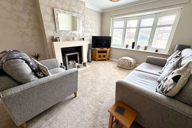 51, Waterfall Way, Leicester photo 4